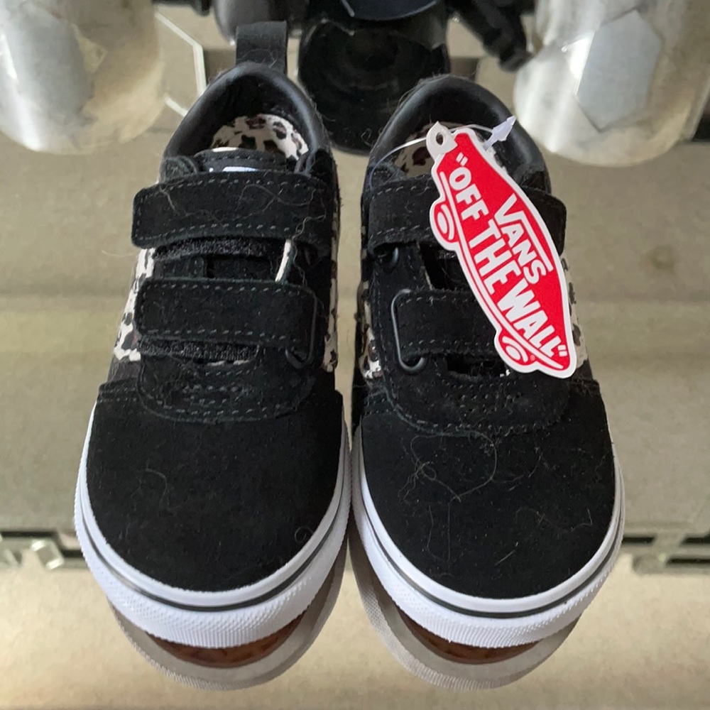 Vans size 6 toddler